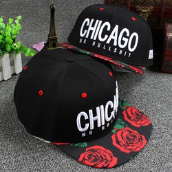 כובע מצחייה קשיח שיקגו עטור ורדים