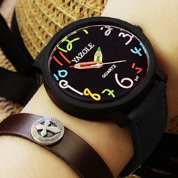 שעון מעוצב עם מספרים צבעוניים לילדים